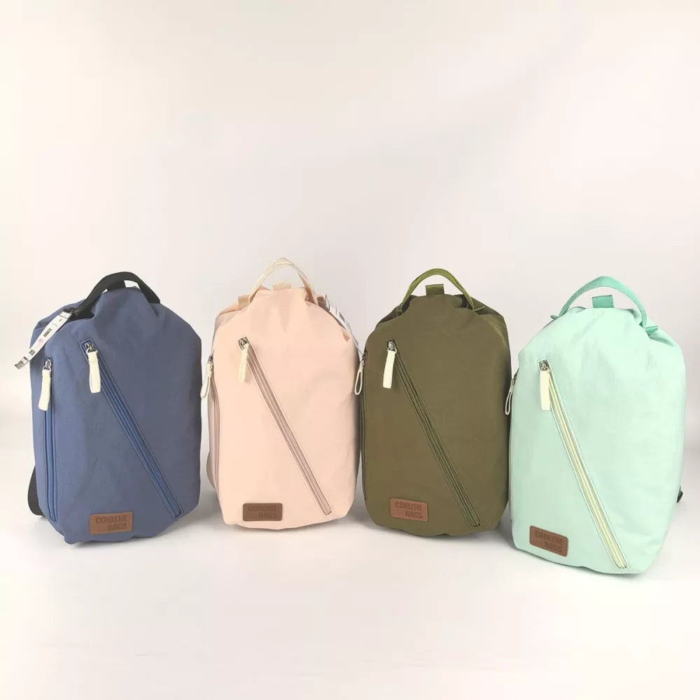 Ademende outdoor nylon crossbodytas